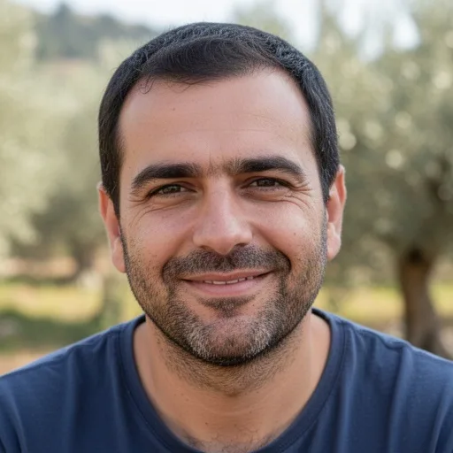 Νίκος Καραμάνος